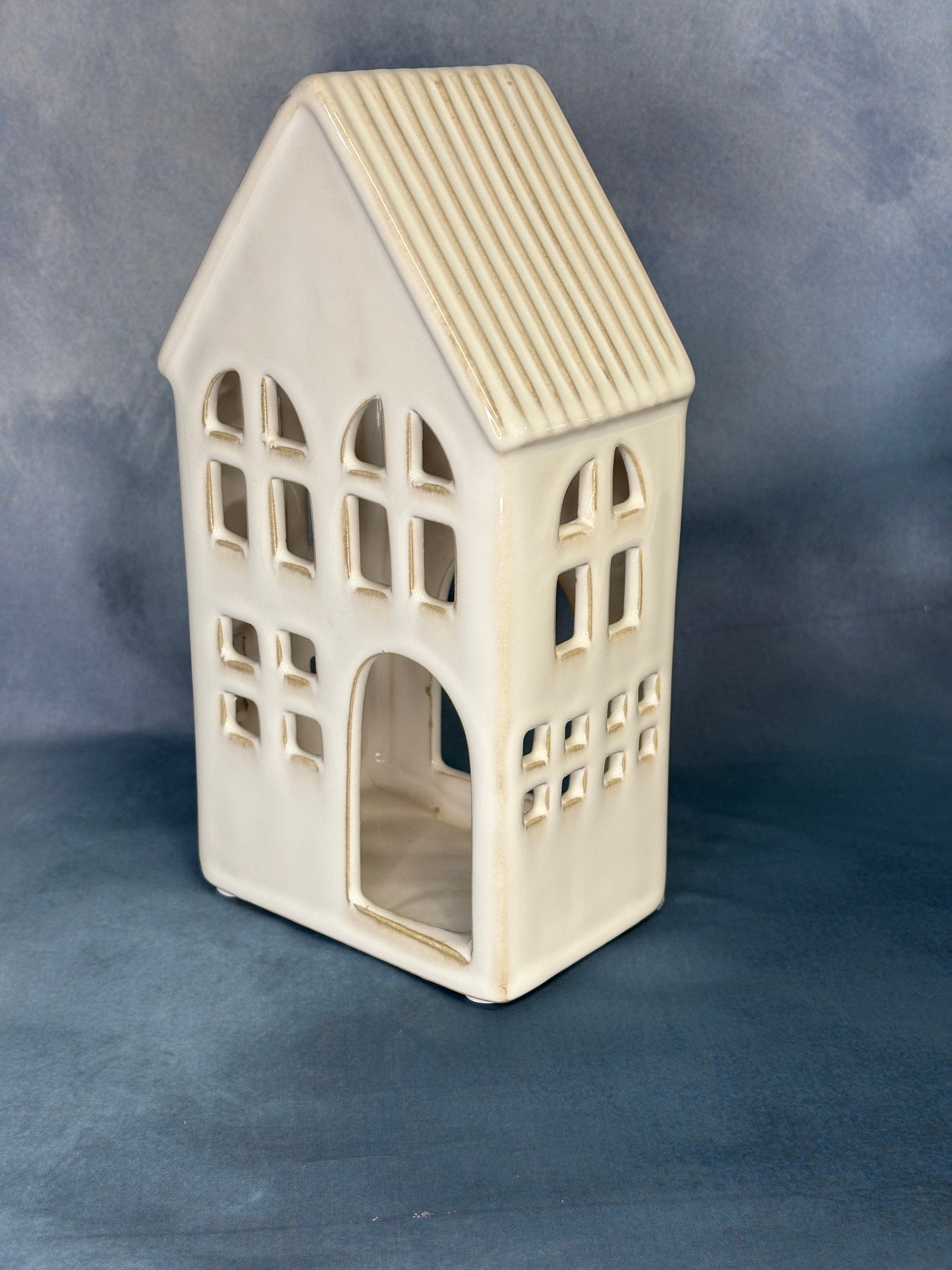 21cm Ceramic Cream House
