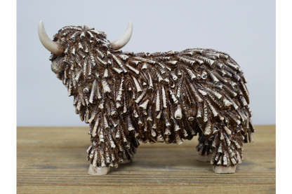 Small Standing Highland Cow