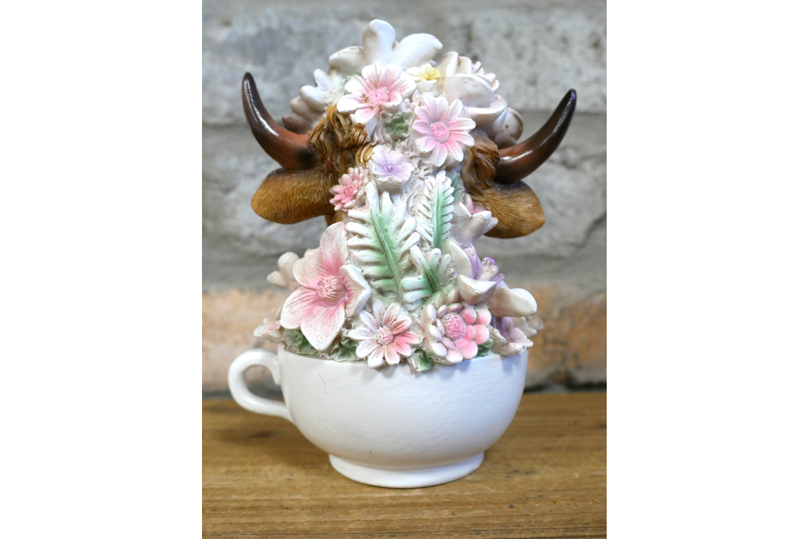 Highland Cow In Tea Cup